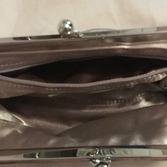 Purse - Picture 5 of 6